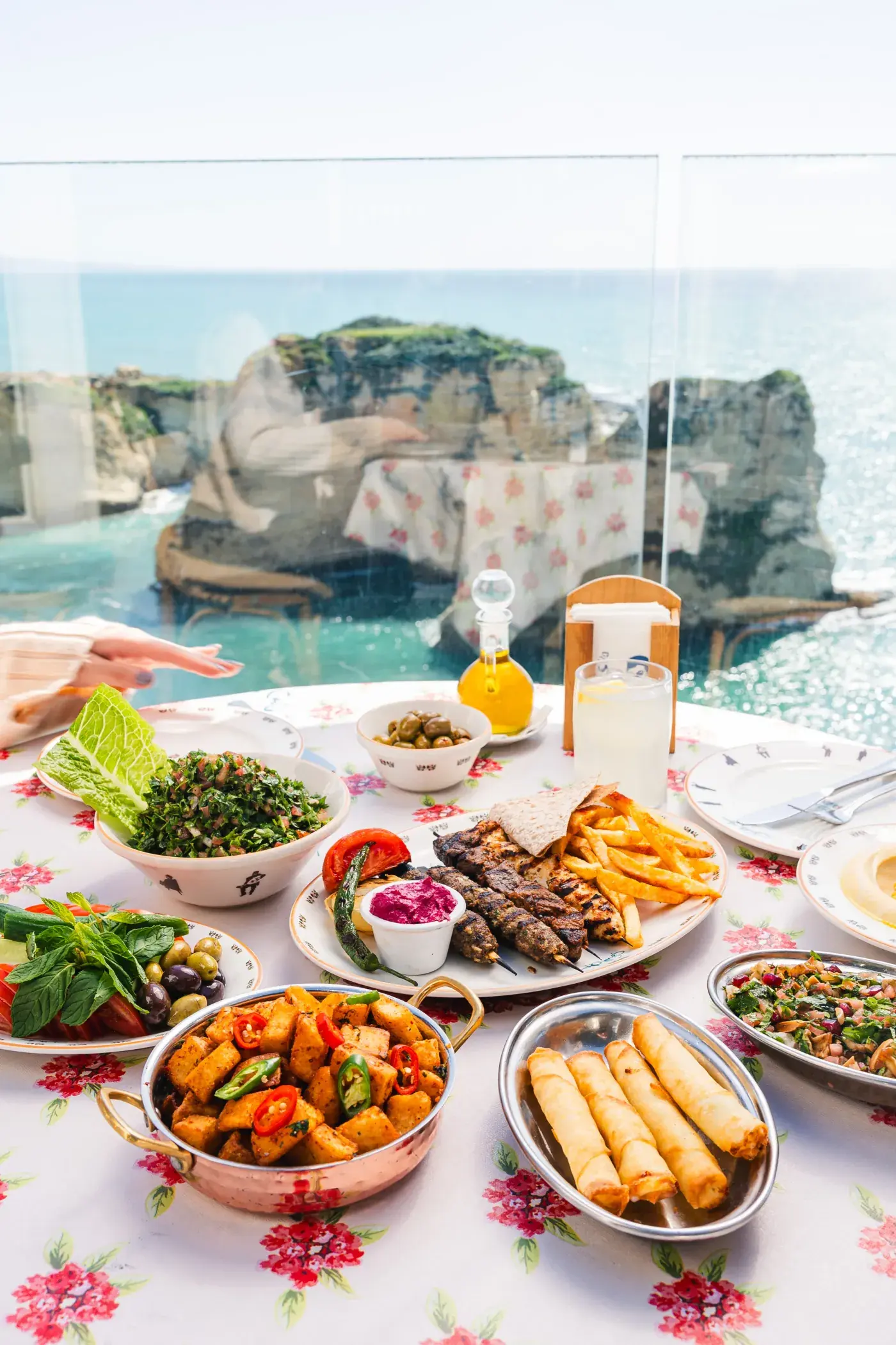 Lunch by the sea: mezze, grills and the Raouche rock behind the glass, Al Falamanki Raouche